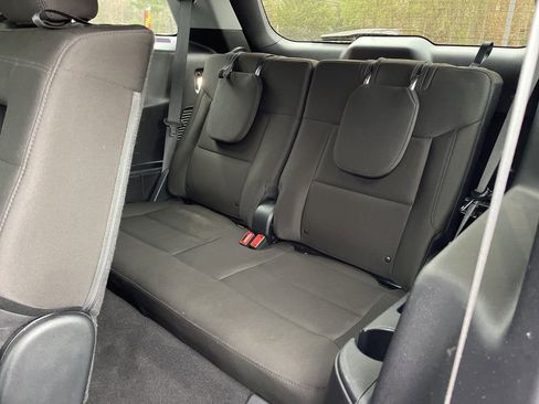 Certified 2021 Ford Explorer XLT image 21