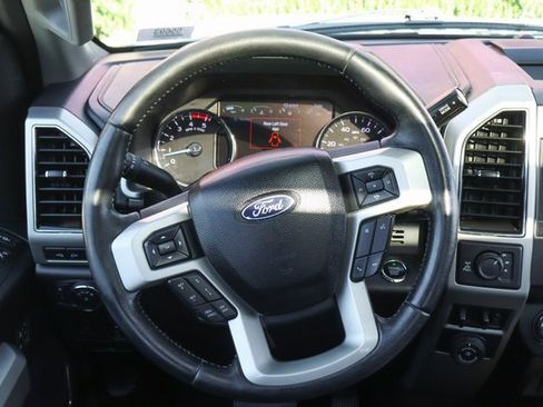 Used 2021 Ford F350 Lariat image 26