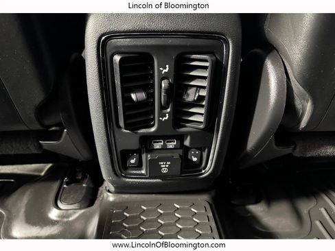 Used 2017 Jeep Grand Cherokee Limited w/ Luxury Group II AWD/4WD image 14