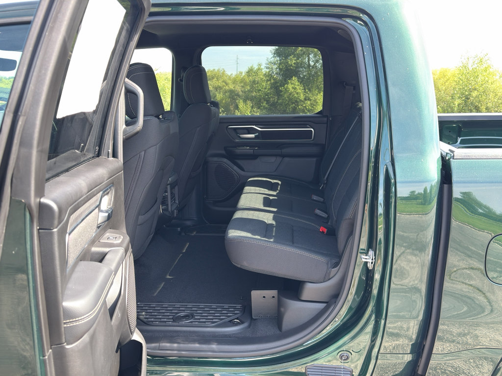 New 2026 RAM 1500 Big Horn AWD/4WD image 33