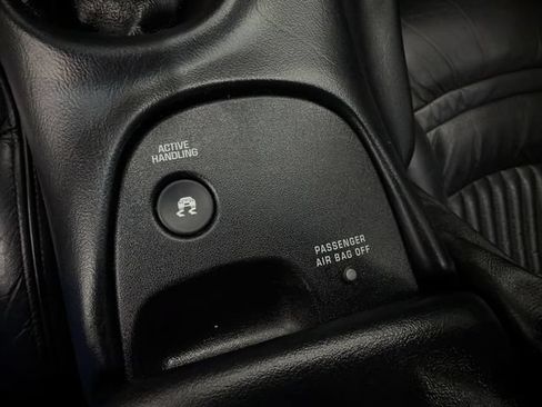 Used 2001 Chevrolet Corvette Coupe w/ Preferred Equipment Group2 RWD image 19