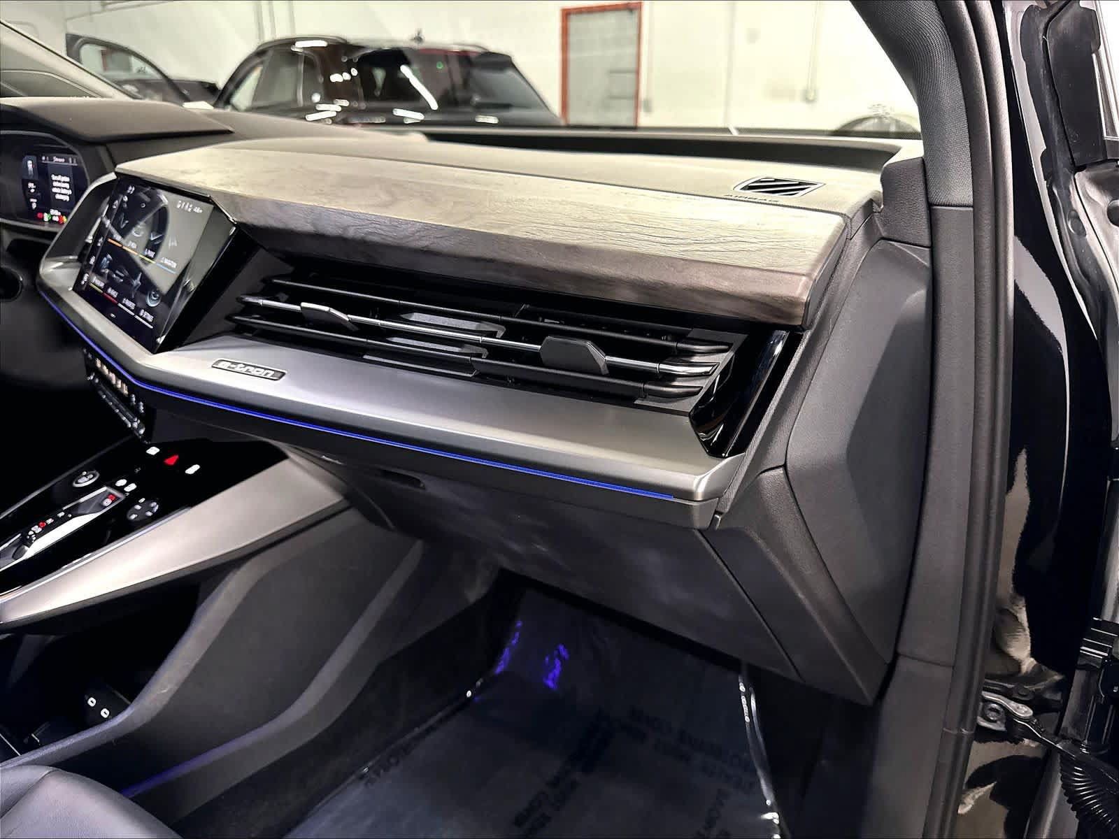 Used 2024 Audi Q4 e-tron Prestige w/ Black Optic Package AWD/4WD image 18