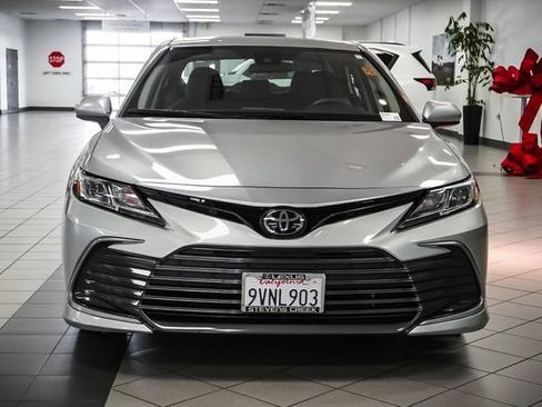 Used 2023 Toyota Camry LE FWD image 4