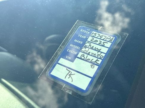 Used 2025 Chevrolet Colorado ZR2 image 29