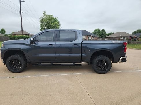 Used 2022 Chevrolet Silverado 1500 LT w/ Bed Protection Package AWD/4WD image 7