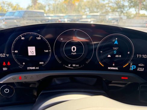 Used 2022 Porsche Taycan 4S image 20