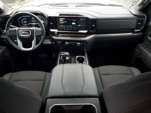 Used 2025 GMC Sierra 1500 Elevation w/ Preferred Package image 19