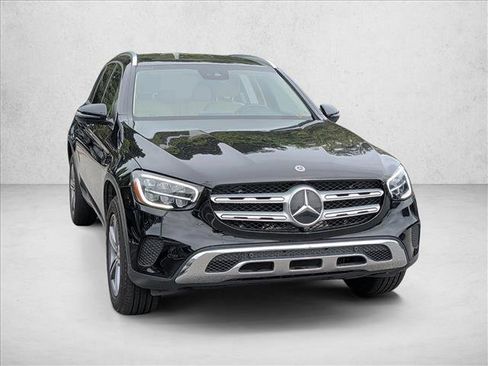 Certified 2022 Mercedes-Benz GLC 300 image 23
