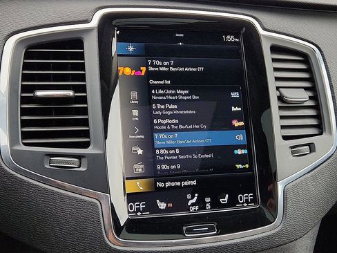 Used 2020 Volvo XC90 T6 Momentum w/ Protection Package Premier image 17