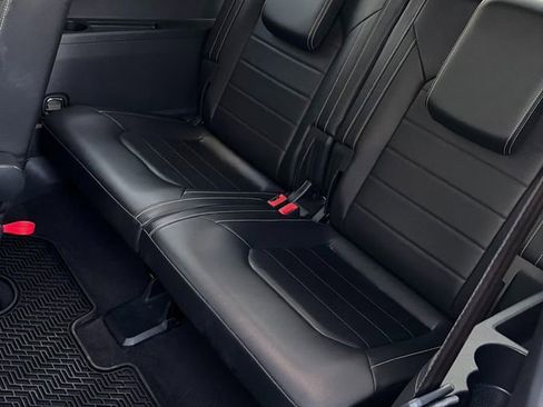 Used 2021 Volkswagen Atlas SEL Premium image 5