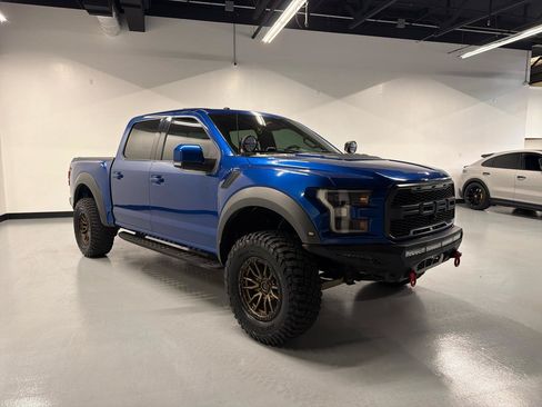 Used 2018 Ford F150 Raptor w/ Equipment Group 802A Luxury AWD/4WD image 40