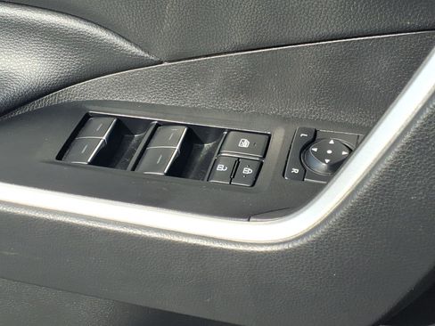 Certified 2022 Toyota RAV4 XLE w/ Convenience Package image 14