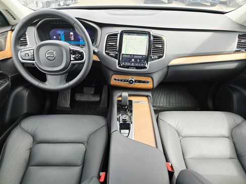 Certified 2025 Volvo XC90 T8 Plus w/ Protection Package Premier AWD/4WD image 19