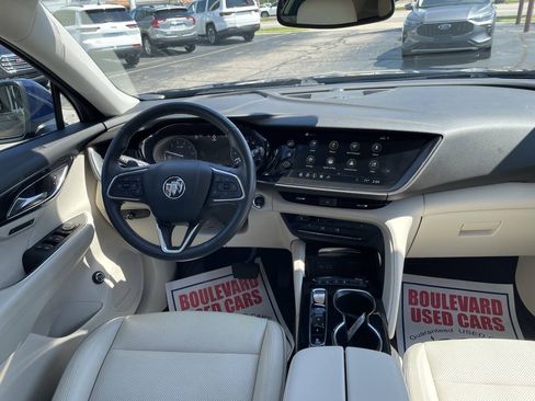Used 2023 Buick Envision Essence AWD/4WD image 2