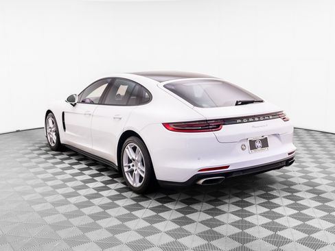 Used 2018 Porsche Panamera 4 AWD/4WD image 3