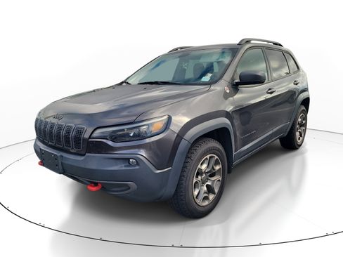Used 2020 Jeep Cherokee Trailhawk w/ Cold Weather Group AWD/4WD image 3
