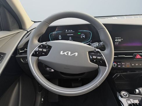 New 2026 Kia Niro EX image 12