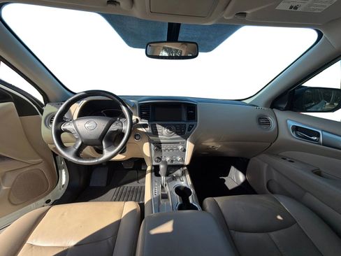Used 2019 Nissan Pathfinder SL image 14