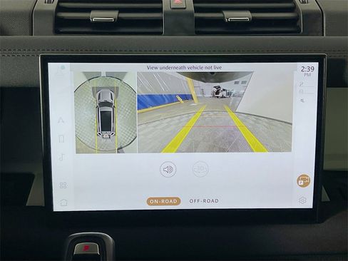 Used 2023 Land Rover Defender 130 SE image 14