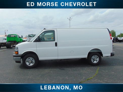 New 2025 Chevrolet Express 3500 w/ Driver Convenience Package RWD image 2