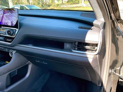 Certified 2025 Toyota Grand Highlander XLE image 17