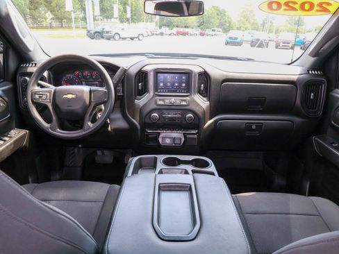 Used 2020 Chevrolet Silverado 1500 Custom w/ Custom Value Package AWD/4WD image 15