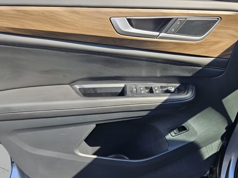 Certified 2025 Volkswagen Atlas SE FWD image 15