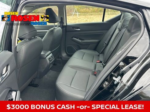 New 2025 Nissan Altima 2.5 SL image 14