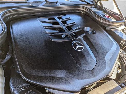 Used 2020 Mercedes-Benz GLS 580 4MATIC image 24