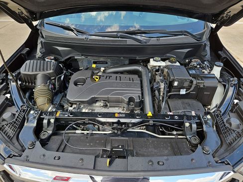 Used 2024 GMC Terrain SLE image 10