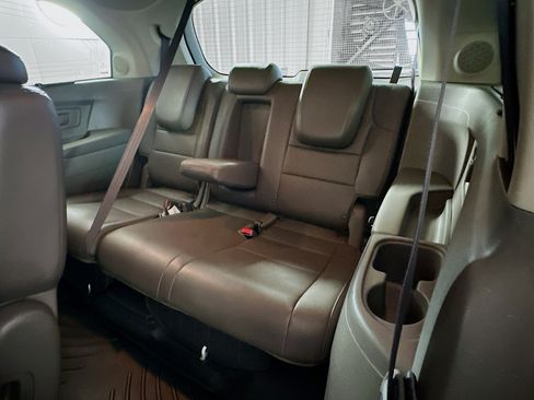 Used 2015 Honda Odyssey Touring Elite image 28