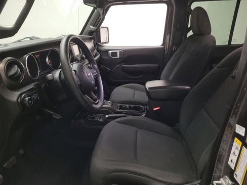 Used 2019 Jeep Wrangler Unlimited Sport AWD/4WD image 17