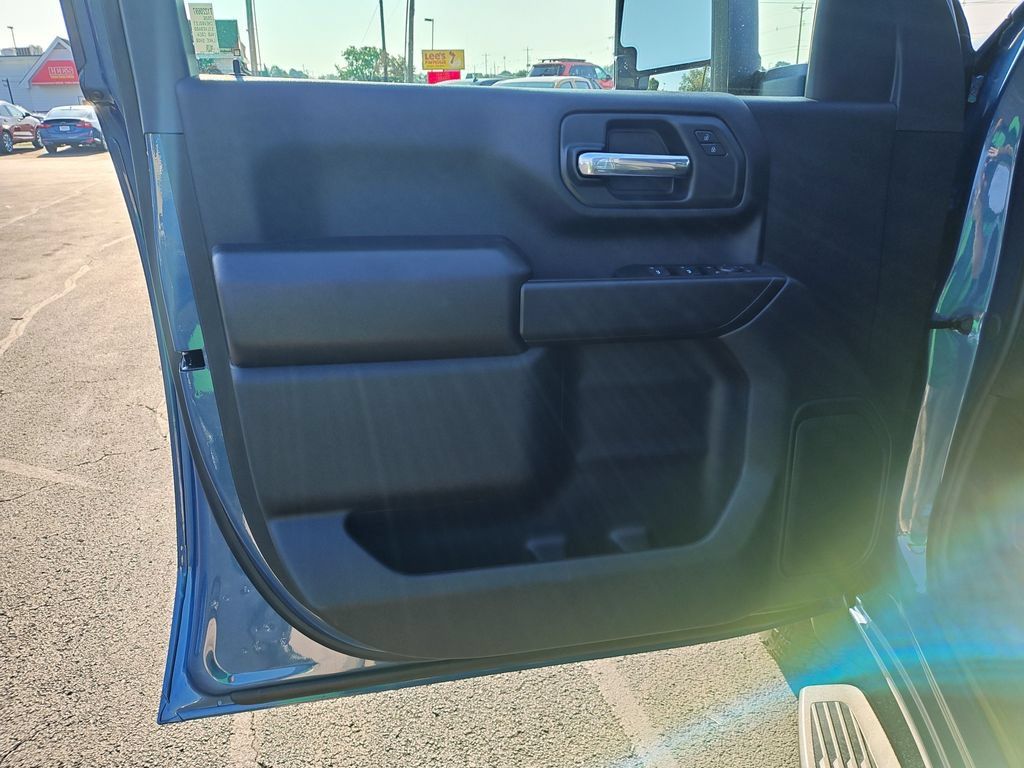 New 2026 Chevrolet Silverado 2500 Custom w/ Custom Value Package AWD/4WD image 12