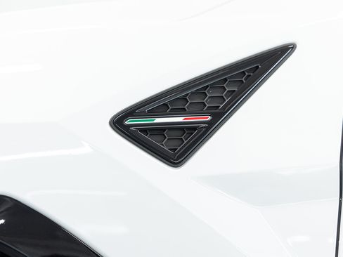 Used 2024 Lamborghini Urus S AWD/4WD image 20