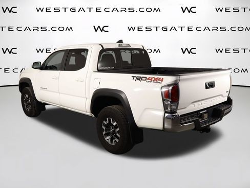 Used 2022 Toyota Tacoma TRD Off-Road AWD/4WD image 46