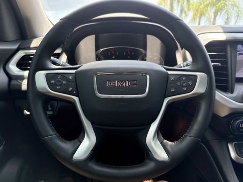 Used 2023 GMC Acadia SLT w/ Preferred Package FWD image 28