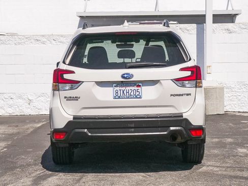Used 2021 Subaru Forester Premium w/ Popular Package #1 AWD/4WD image 8