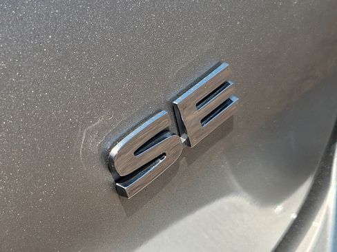 Used 2023 Mitsubishi Outlander SE AWD/4WD image 8