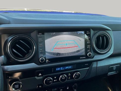 Used 2022 Toyota Tacoma TRD Off-Road w/ Technology Package RWD image 26