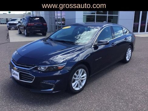 Used 2018 Chevrolet Malibu LT FWD image 4