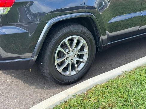 Used 2016 Jeep Grand Cherokee Overland AWD/4WD image 15