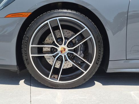Used 2025 Porsche 911 Carrera RWD image 25
