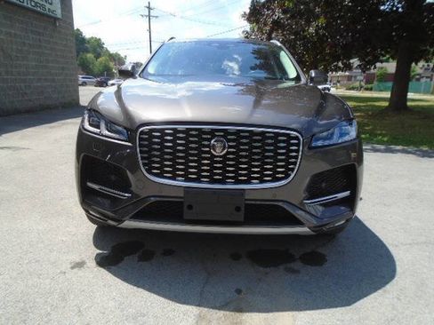 Used 2023 Jaguar F-PACE S AWD/4WD image 4