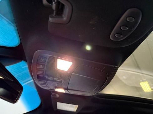 Used 2017 Lincoln MKZ Reserve w/ Climate Package image 41