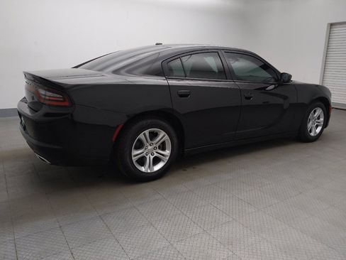 Used 2022 Dodge Charger SXT RWD image 10
