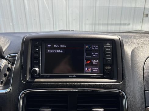 Used 2019 Dodge Grand Caravan SE w/ UConnect Hands-Free Group FWD image 29