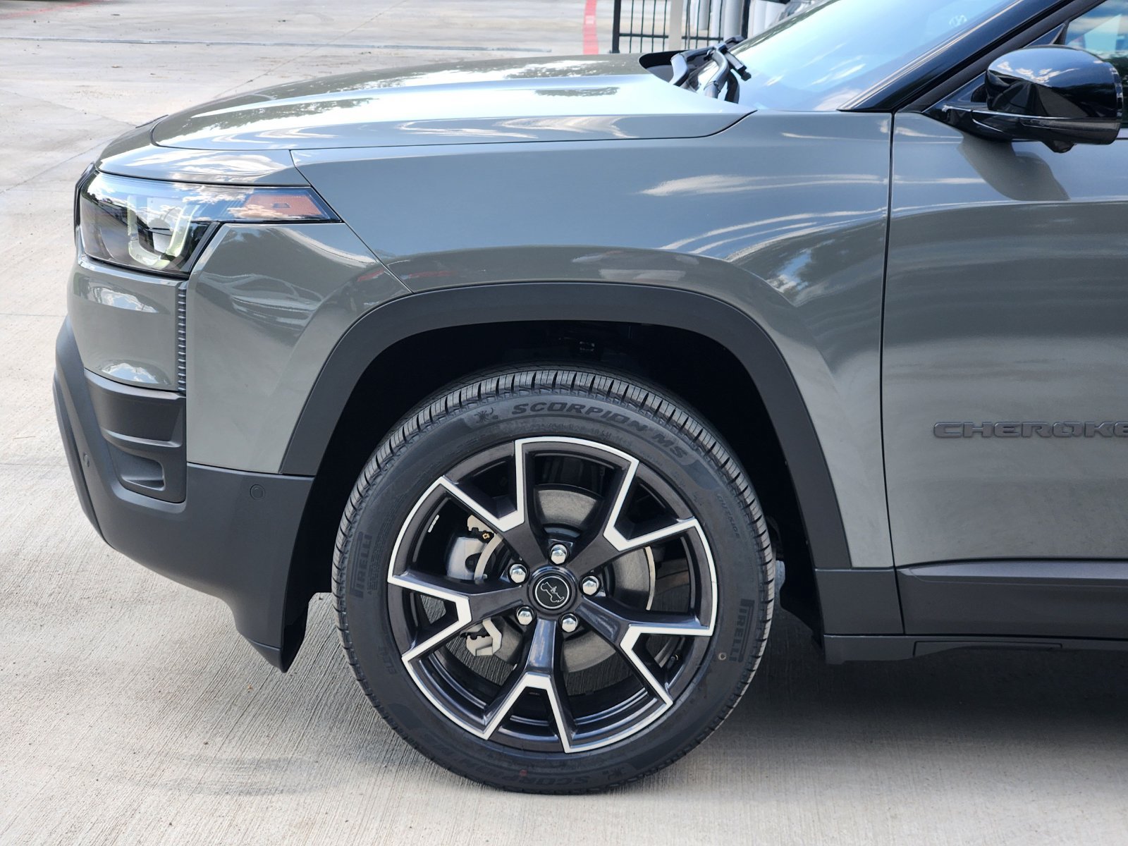 New 2026 Jeep Cherokee Overland w/ Trailer Tow Group AWD/4WD image 10