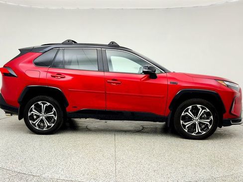 Used 2023 Toyota RAV4 XSE w/ Weather Package AWD/4WD image 4