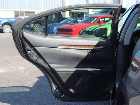 Used 2014 Lexus ES 350 w/ Luxury Package FWD image 15