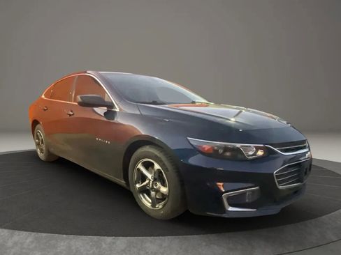 Used 2017 Chevrolet Malibu LS image 13